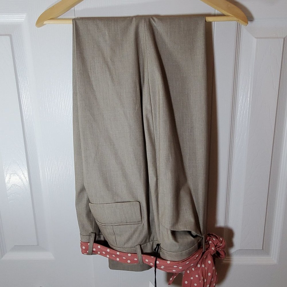 Kate Hill Women's Pants - Beige Heather with Salmon Scarf Belt - Size 16 NWT